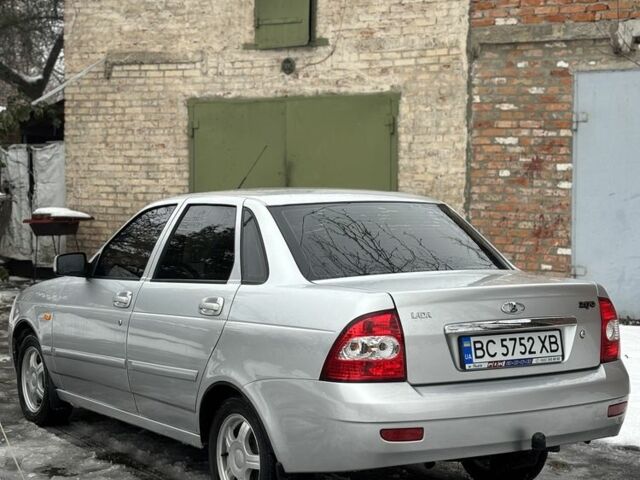 Серый ВАЗ 2170 Priora, объемом двигателя 1.6 л и пробегом 200 тыс. км за 2500 $, фото 1 на Automoto.ua