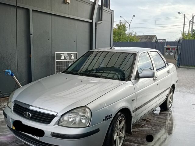 Сірий ВАЗ 2170 Priora, об'ємом двигуна 1.6 л та пробігом 250 тис. км за 2600 $, фото 1 на Automoto.ua