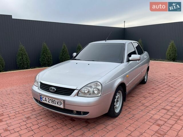 Сірий ВАЗ 2170 Priora, об'ємом двигуна 1.6 л та пробігом 230 тис. км за 2599 $, фото 1 на Automoto.ua