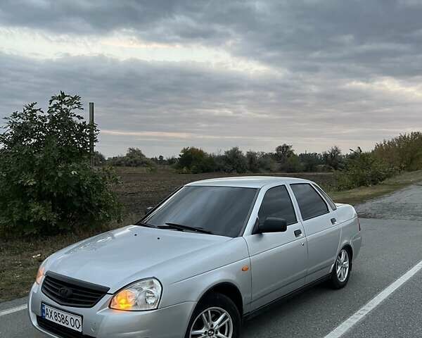 Сірий ВАЗ 2170 Priora, об'ємом двигуна 1.6 л та пробігом 138 тис. км за 3600 $, фото 1 на Automoto.ua