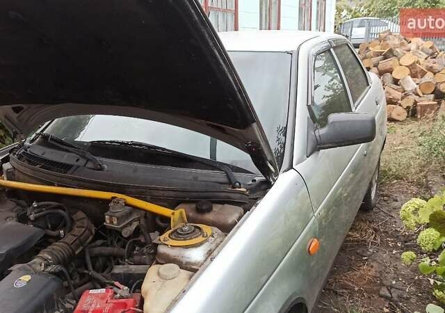 ВАЗ 2170 Priora 2011 у Кропивницькому (Кіровограді) на Automoto.ua Сірий ВАЗ 2170 Priora, об'ємом двигуна 1.6 л та пробігом 164 тис. км за 2500 $, фото 1 на Automoto.ua