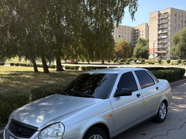 Сірий ВАЗ 2170 Priora, об'ємом двигуна 1.6 л та пробігом 150 тис. км за 3424 $, фото 1 на Automoto.ua