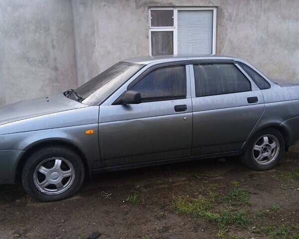 Сірий ВАЗ 2170 Priora, об'ємом двигуна 1.6 л та пробігом 230 тис. км за 2600 $, фото 1 на Automoto.ua