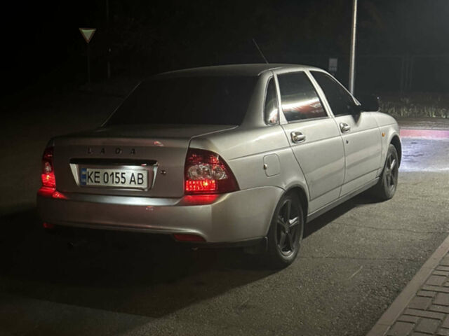 Сірий ВАЗ 2170 Priora, об'ємом двигуна 1.6 л та пробігом 300 тис. км за 3700 $, фото 1 на Automoto.ua