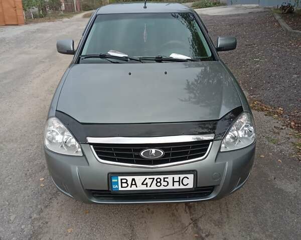 Сірий ВАЗ 2170 Priora, об'ємом двигуна 1.6 л та пробігом 174 тис. км за 3600 $, фото 1 на Automoto.ua
