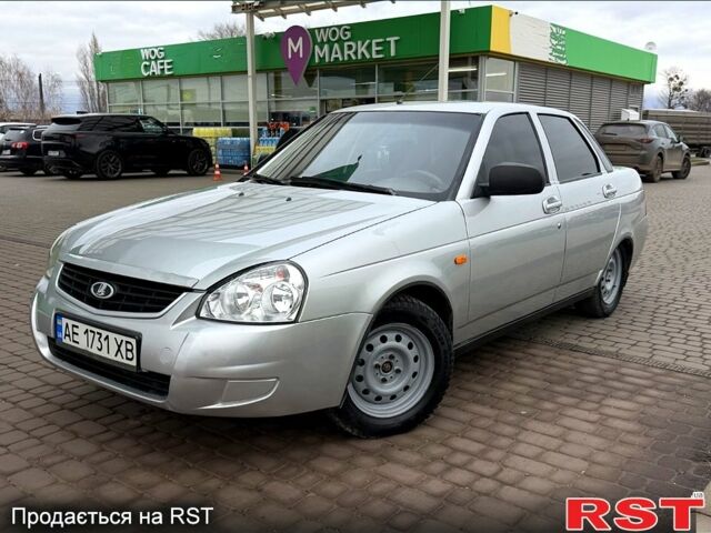 Сірий ВАЗ 2170 Priora, об'ємом двигуна 1.6 л та пробігом 172 тис. км за 3400 $, фото 1 на Automoto.ua
