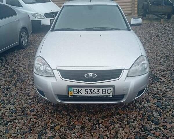 Серый ВАЗ 2170 Priora, объемом двигателя 1.6 л и пробегом 119 тыс. км за 3430 $, фото 1 на Automoto.ua