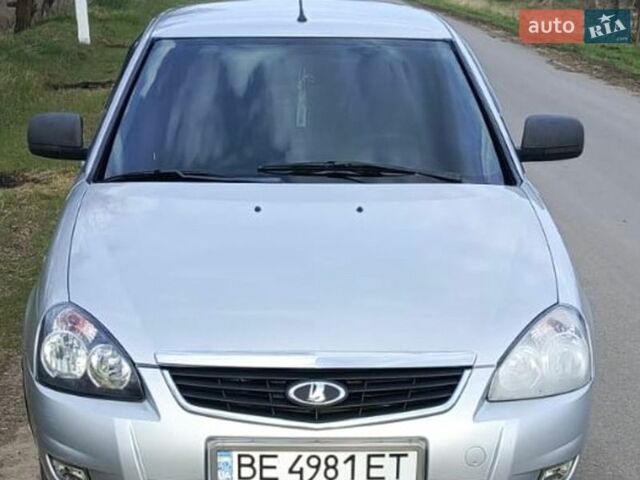 Серый ВАЗ 2170 Priora, объемом двигателя 1.6 л и пробегом 270 тыс. км за 3400 $, фото 1 на Automoto.ua