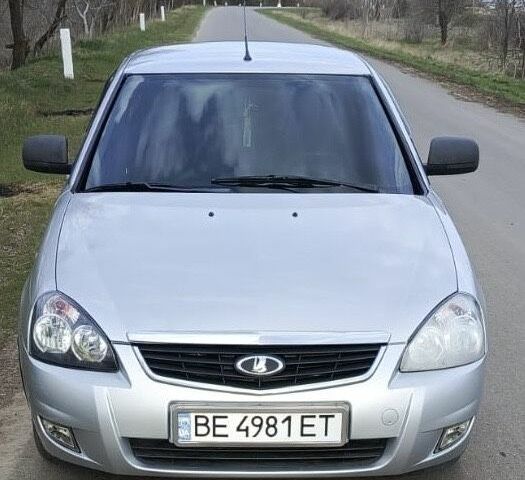 Серый ВАЗ 2170 Priora, объемом двигателя 1.6 л и пробегом 270 тыс. км за 3700 $, фото 1 на Automoto.ua
