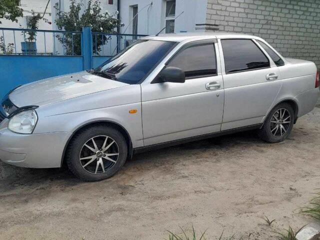 Серый ВАЗ 2170 Priora, объемом двигателя 0 л и пробегом 83 тыс. км за 3600 $, фото 1 на Automoto.ua