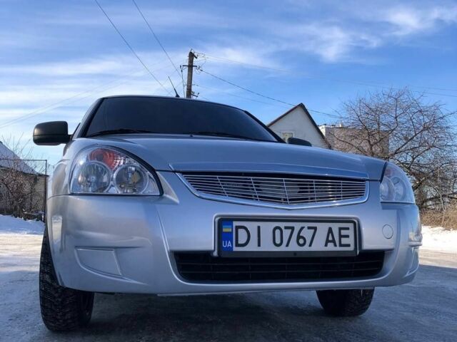 Серый ВАЗ 2170 Priora, объемом двигателя 1.6 л и пробегом 150 тыс. км за 4300 $, фото 1 на Automoto.ua