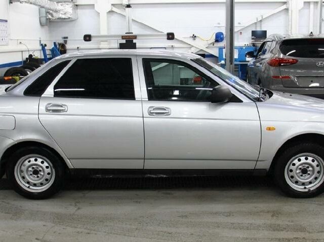 Сірий ВАЗ 2170 Priora, об'ємом двигуна 1.6 л та пробігом 18 тис. км за 4900 $, фото 1 на Automoto.ua