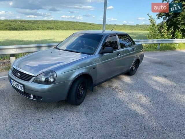 Серый ВАЗ 2170 Priora, объемом двигателя 1.6 л и пробегом 161 тыс. км за 1750 $, фото 1 на Automoto.ua