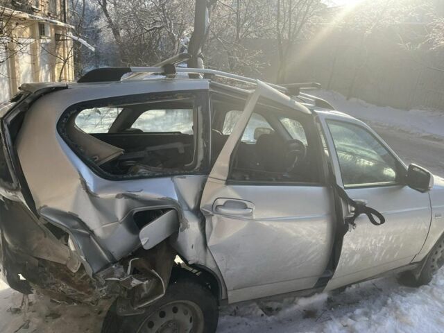 Сірий ВАЗ 2170 Priora, об'ємом двигуна 1.6 л та пробігом 130 тис. км за 997 $, фото 1 на Automoto.ua