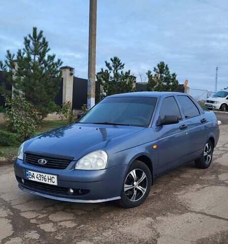 Синий ВАЗ 2170 Priora, объемом двигателя 1.6 л и пробегом 255 тыс. км за 2650 $, фото 1 на Automoto.ua