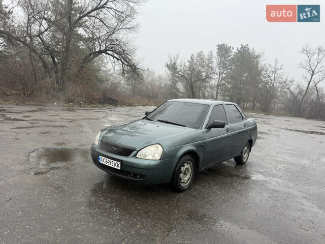 Зеленый ВАЗ 2170 Priora, объемом двигателя 1.6 л и пробегом 348 тыс. км за 1700 $, фото 1 на Automoto.ua
