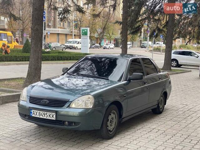 Зеленый ВАЗ 2170 Priora, объемом двигателя 1.6 л и пробегом 250 тыс. км за 1350 $, фото 1 на Automoto.ua