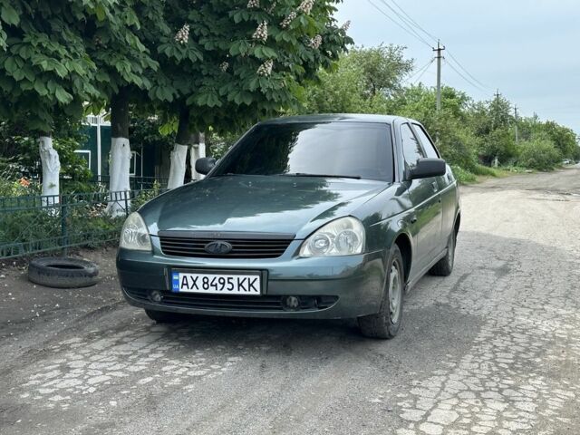 Зеленый ВАЗ 2170 Priora, объемом двигателя 1.6 л и пробегом 300 тыс. км за 1350 $, фото 1 на Automoto.ua