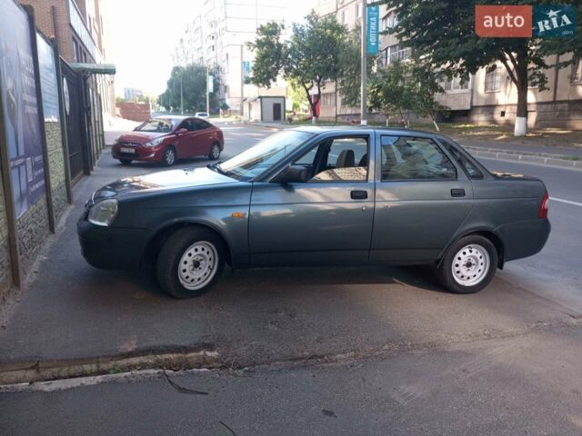 Зеленый ВАЗ 2170 Priora, объемом двигателя 1.6 л и пробегом 120 тыс. км за 2900 $, фото 1 на Automoto.ua