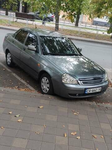 Зеленый ВАЗ 2170 Priora, объемом двигателя 1.6 л и пробегом 265 тыс. км за 2100 $, фото 1 на Automoto.ua