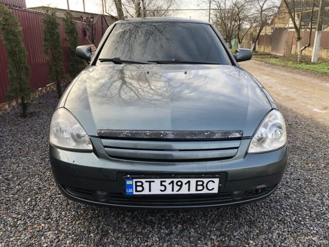 Зелений ВАЗ 2170 Priora, об'ємом двигуна 1.6 л та пробігом 288 тис. км за 1900 $, фото 1 на Automoto.ua