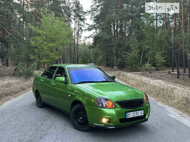 Зелений ВАЗ 2170 Priora, об'ємом двигуна 1.6 л та пробігом 230 тис. км за 2999 $, фото 1 на Automoto.ua
