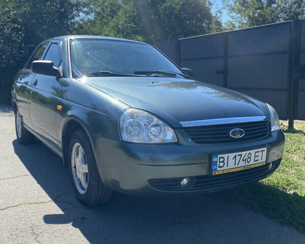 Зелений ВАЗ 2170 Priora, об'ємом двигуна 1.6 л та пробігом 240 тис. км за 2800 $, фото 1 на Automoto.ua