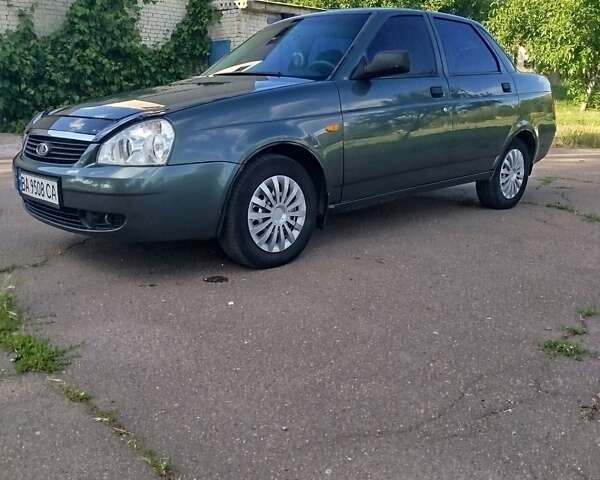 Зеленый ВАЗ 2170 Priora, объемом двигателя 1.6 л и пробегом 203 тыс. км за 2750 $, фото 1 на Automoto.ua