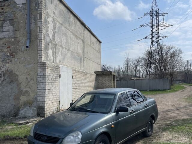 Зеленый ВАЗ 2170 Priora, объемом двигателя 1.6 л и пробегом 250 тыс. км за 897 $, фото 1 на Automoto.ua