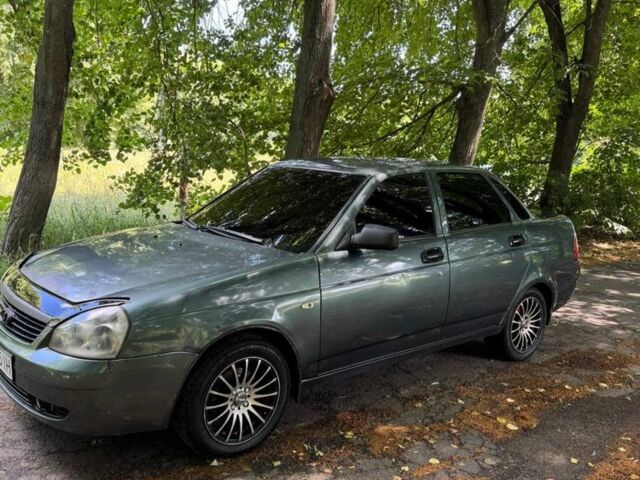 Зелений ВАЗ 2170 Priora, об'ємом двигуна 1.6 л та пробігом 180 тис. км за 1650 $, фото 1 на Automoto.ua