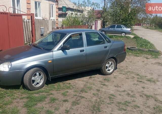 Зеленый ВАЗ 2170 Priora, объемом двигателя 1.6 л и пробегом 355 тыс. км за 2100 $, фото 1 на Automoto.ua