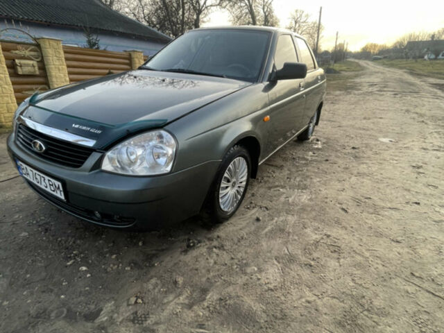 Зеленый ВАЗ 2170 Priora, объемом двигателя 1.6 л и пробегом 180 тыс. км за 3600 $, фото 1 на Automoto.ua