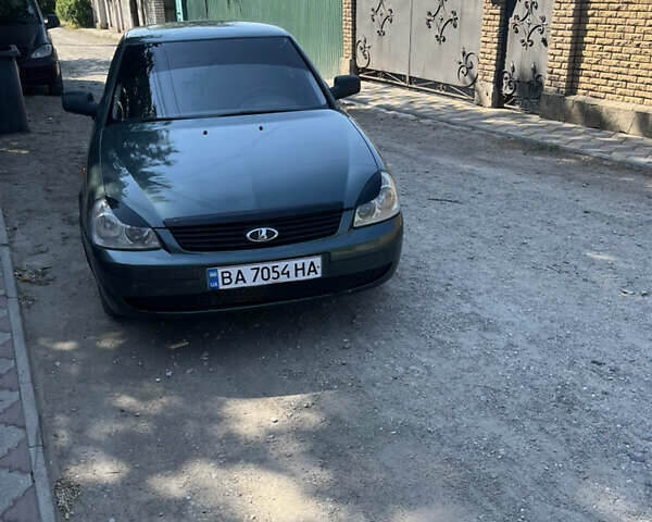 Зеленый ВАЗ 2170 Priora, объемом двигателя 1.6 л и пробегом 180 тыс. км за 2000 $, фото 1 на Automoto.ua