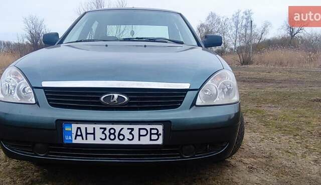 Зелений ВАЗ 2170 Priora, об'ємом двигуна 1.6 л та пробігом 268 тис. км за 3650 $, фото 1 на Automoto.ua