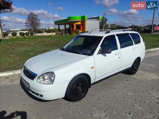 Белый ВАЗ 2171 Priora, объемом двигателя 1.6 л и пробегом 262 тыс. км за 2700 $, фото 1 на Automoto.ua