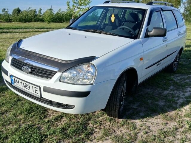 Белый ВАЗ 2171 Priora, объемом двигателя 1.6 л и пробегом 191 тыс. км за 3003 $, фото 1 на Automoto.ua