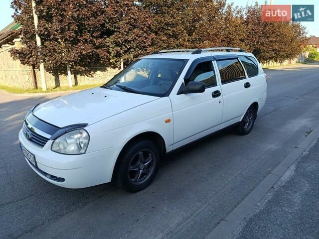 Білий ВАЗ 2171 Priora, об'ємом двигуна 1.6 л та пробігом 200 тис. км за 2600 $, фото 1 на Automoto.ua