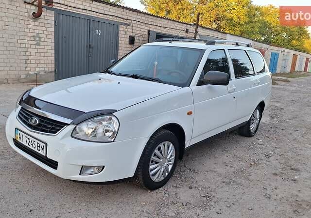 Білий ВАЗ 2171 Priora, об'ємом двигуна 1.6 л та пробігом 96 тис. км за 3450 $, фото 1 на Automoto.ua