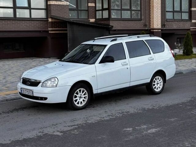 Белый ВАЗ 2171 Priora, объемом двигателя 1.6 л и пробегом 280 тыс. км за 2000 $, фото 1 на Automoto.ua