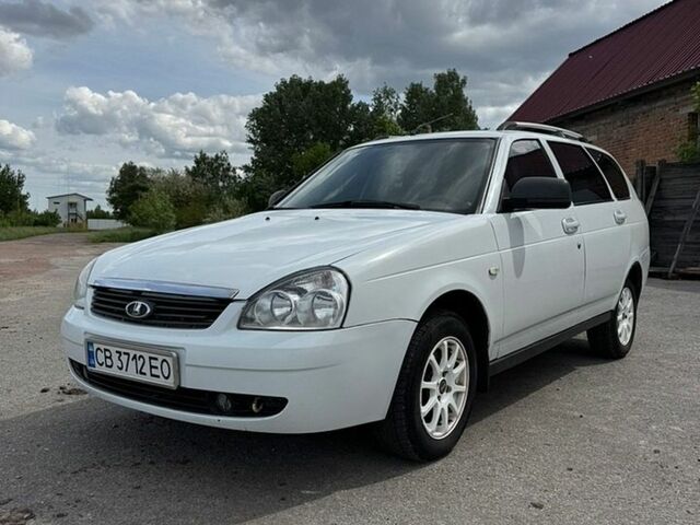Білий ВАЗ 2171 Priora, об'ємом двигуна 1.6 л та пробігом 156 тис. км за 2350 $, фото 1 на Automoto.ua