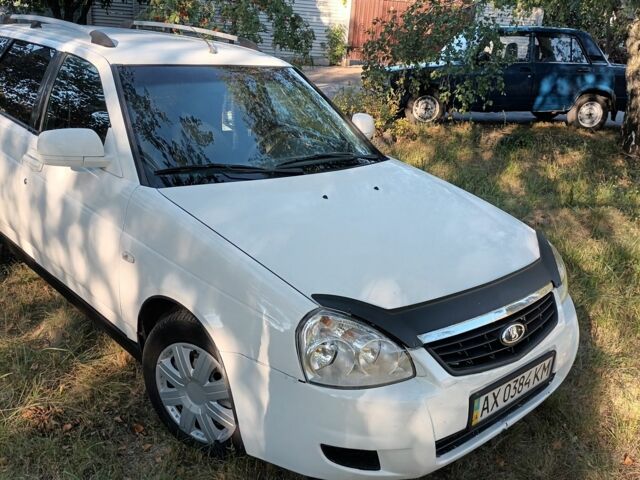 Білий ВАЗ 2171 Priora, об'ємом двигуна 0 л та пробігом 190 тис. км за 2409 $, фото 1 на Automoto.ua