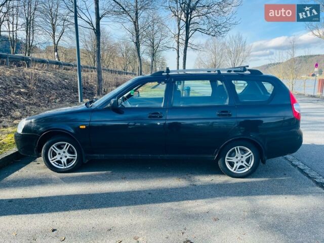 Чорний ВАЗ 2171 Priora, об'ємом двигуна 1.6 л та пробігом 197 тис. км за 2000 $, фото 1 на Automoto.ua