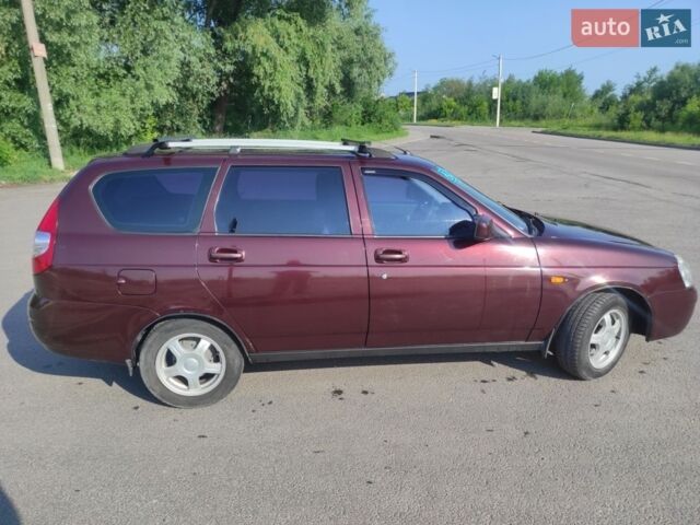 Красный ВАЗ 2171 Priora, объемом двигателя 1.6 л и пробегом 96 тыс. км за 3250 $, фото 1 на Automoto.ua