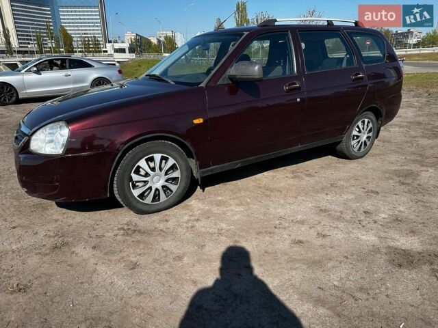 Красный ВАЗ 2171 Priora, объемом двигателя 1.6 л и пробегом 174 тыс. км за 2700 $, фото 1 на Automoto.ua