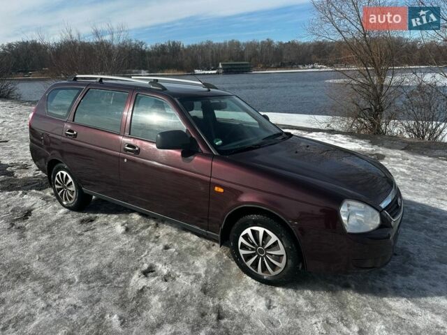 Красный ВАЗ 2171 Priora, объемом двигателя 1.6 л и пробегом 174 тыс. км за 3200 $, фото 1 на Automoto.ua