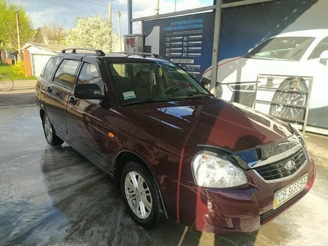 Красный ВАЗ 2171 Priora, объемом двигателя 1.6 л и пробегом 181 тыс. км за 3800 $, фото 1 на Automoto.ua