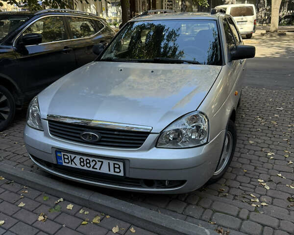 Серый ВАЗ 2171 Priora, объемом двигателя 1.6 л и пробегом 122 тыс. км за 3000 $, фото 1 на Automoto.ua