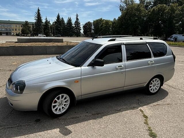 Серый ВАЗ 2171 Priora, объемом двигателя 1.6 л и пробегом 219 тыс. км за 3700 $, фото 1 на Automoto.ua