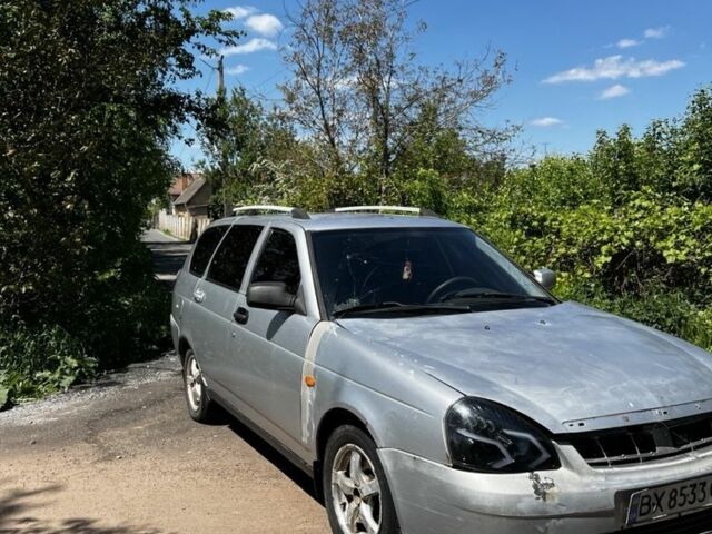 Сірий ВАЗ 2171 Priora, об'ємом двигуна 1.6 л та пробігом 400 тис. км за 652 $, фото 1 на Automoto.ua