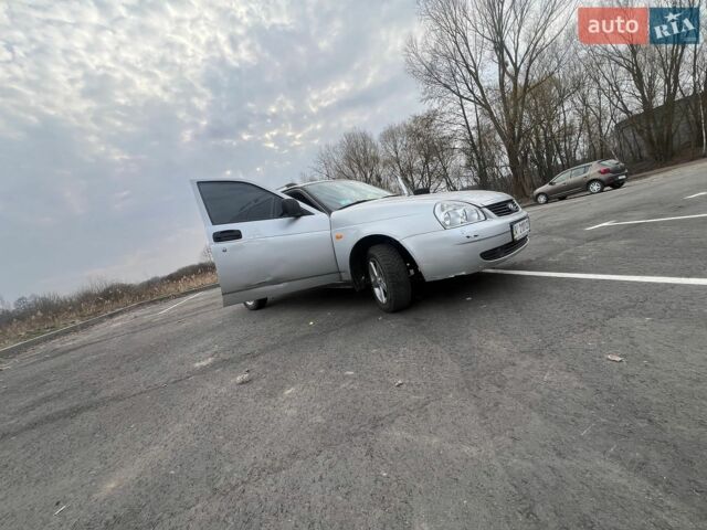 Сірий ВАЗ 2171 Priora, об'ємом двигуна 1.6 л та пробігом 180 тис. км за 2350 $, фото 1 на Automoto.ua